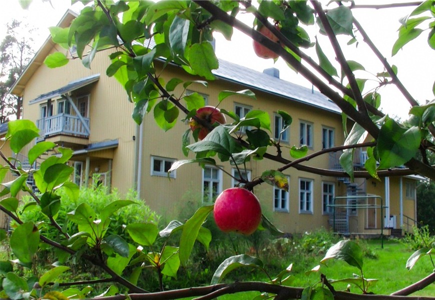 Luostari on auki päivittäin 15.8. saakka