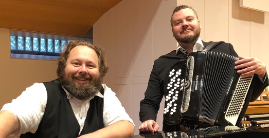 Matti Turunen, bassolaulaja ja Jussi Keltakangas, urut, piano, harmonikka. Konsertti 14.5.2023